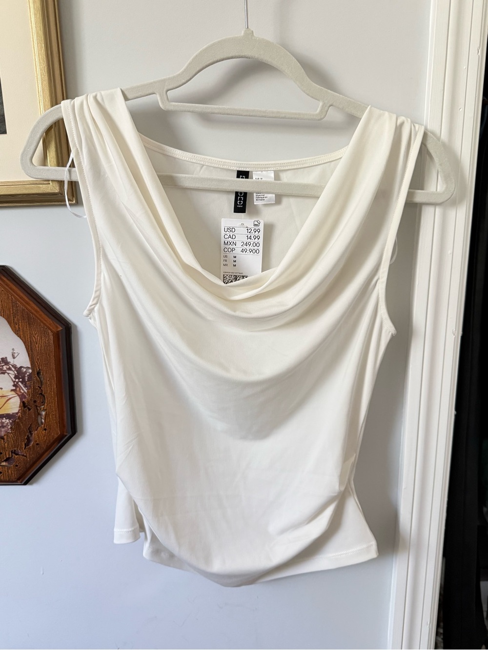H&M Divided Women’s Cream Drape Neck Sleeveless Top